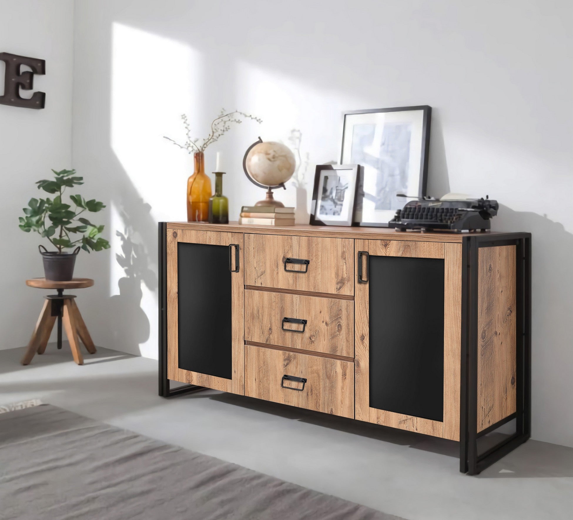 Buffet 2 portes 3 tiroirs style industriel bois chêne clair et métal noir Dukita 160cm