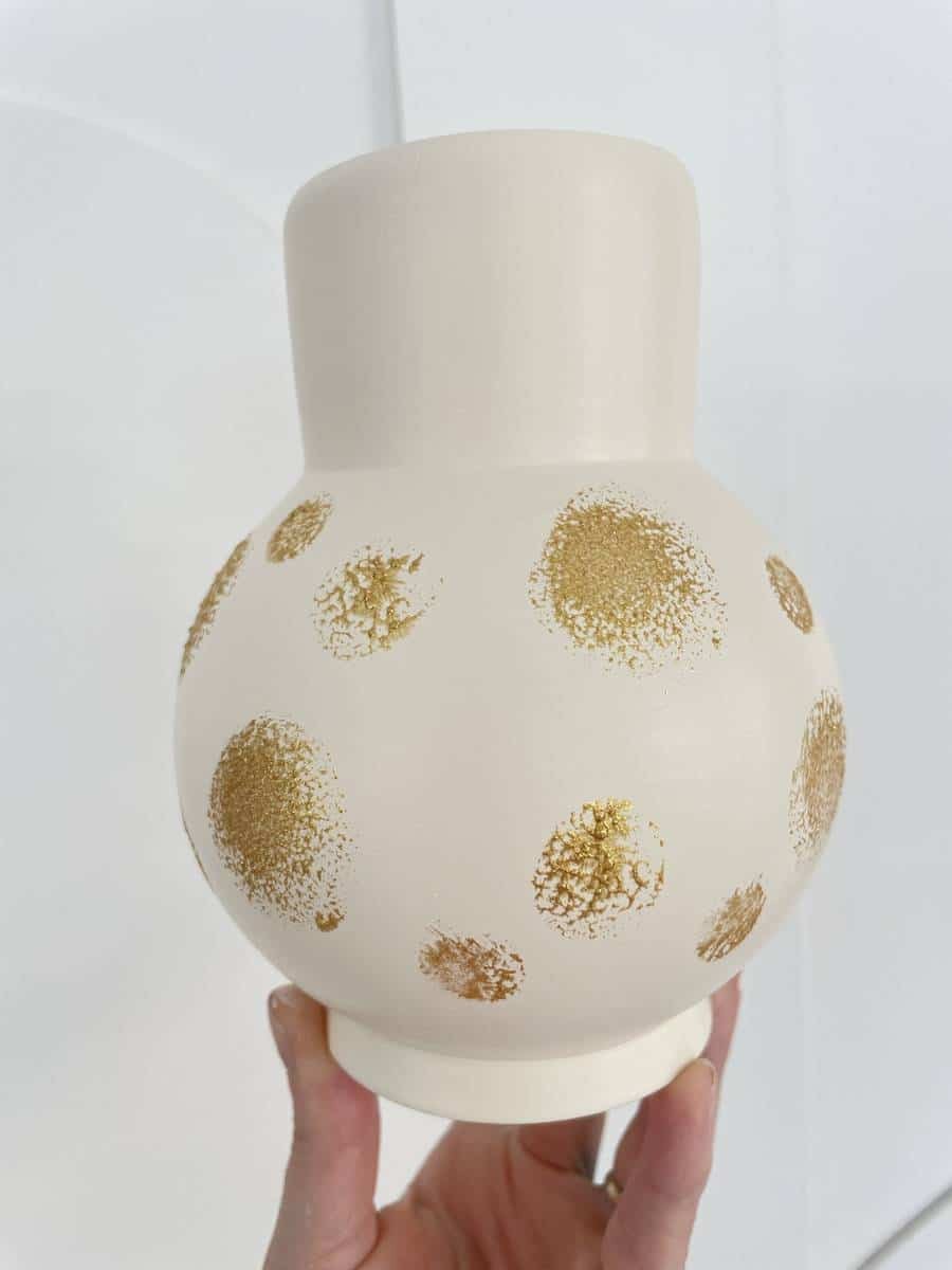 Pudgy or blanc vase