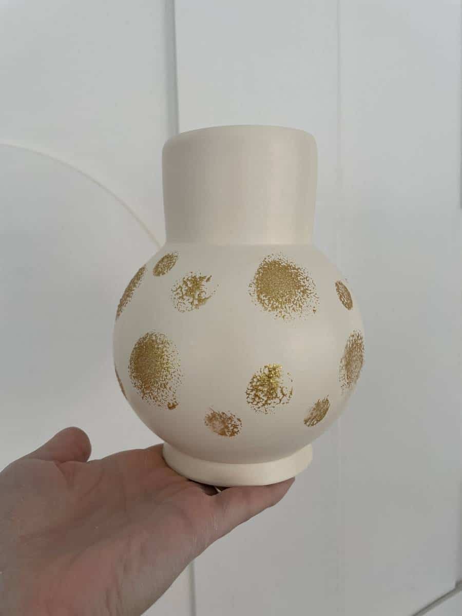 Pudgy or blanc vase