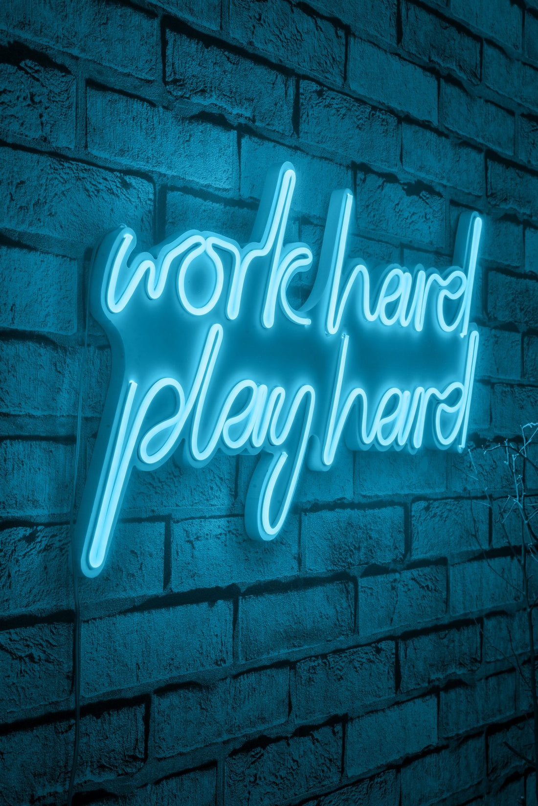Éclairage LED en plastique décoratif Work Hard Play Hard - Blue