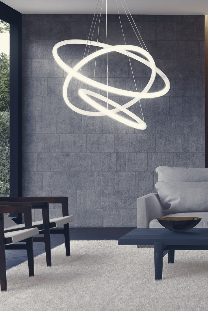 Lustre Ursae White-White Light