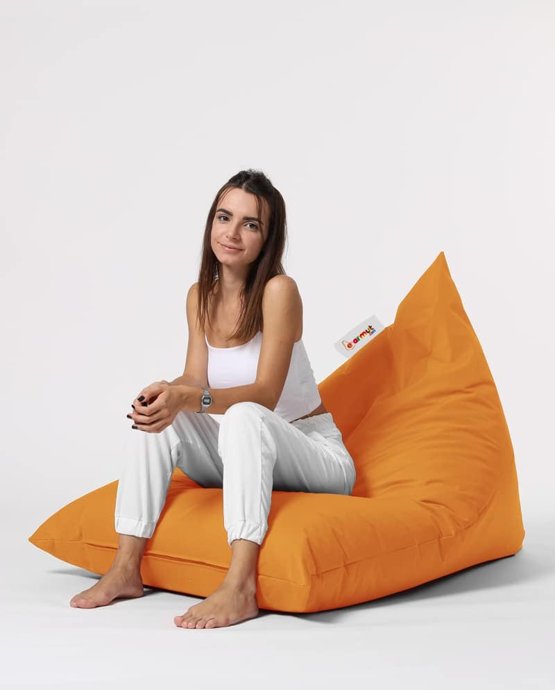 Pouf / coussin de sol triangle Gilka 90x145cm Tissu Piramit