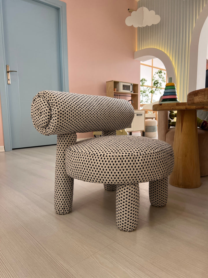 Pouf Design pour enfant Rolino D39cm Bois massif et Tissu bouclette Motif à pois Noir et Blanc