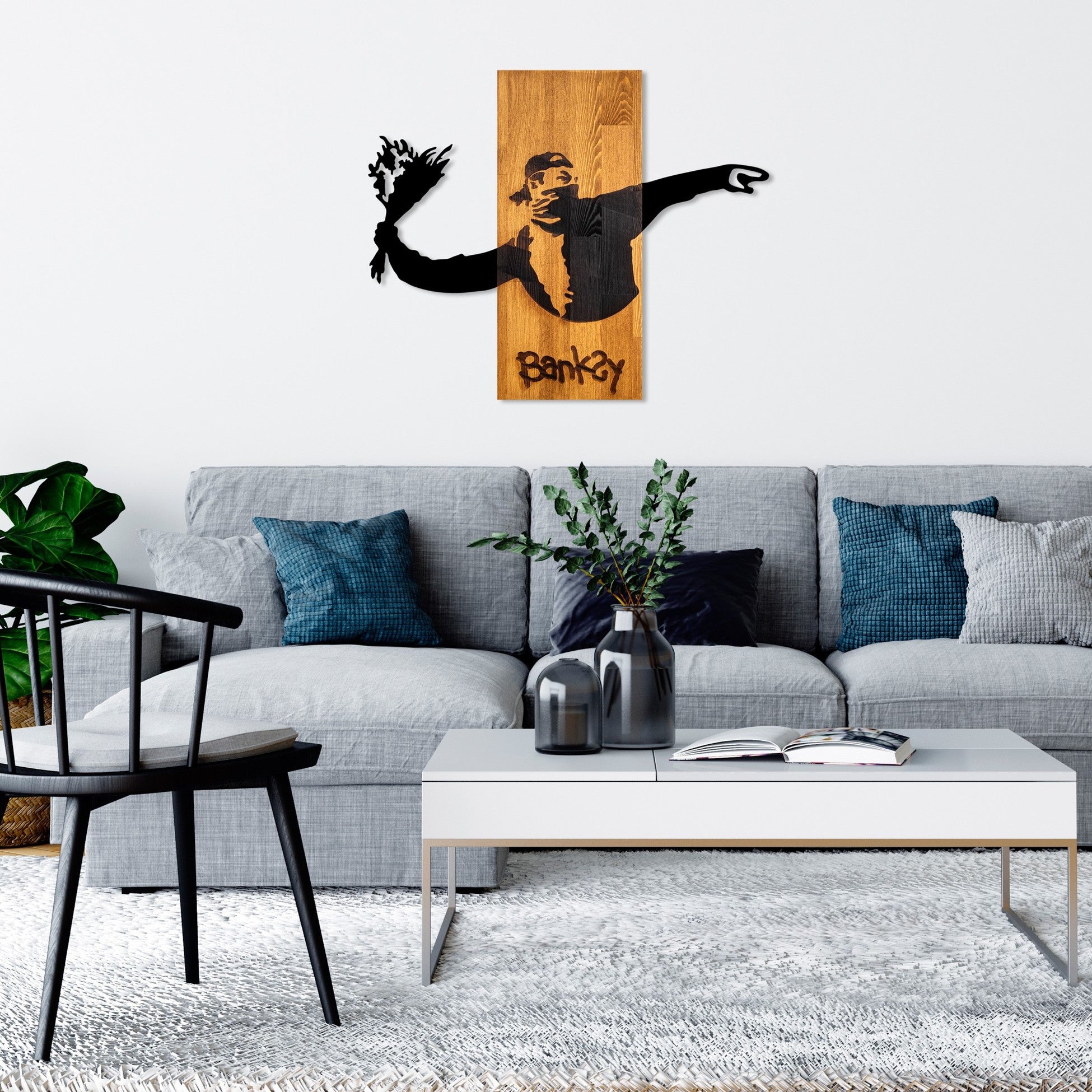 Accessoire mural en bois décoratif Banksy - Flower Thrower