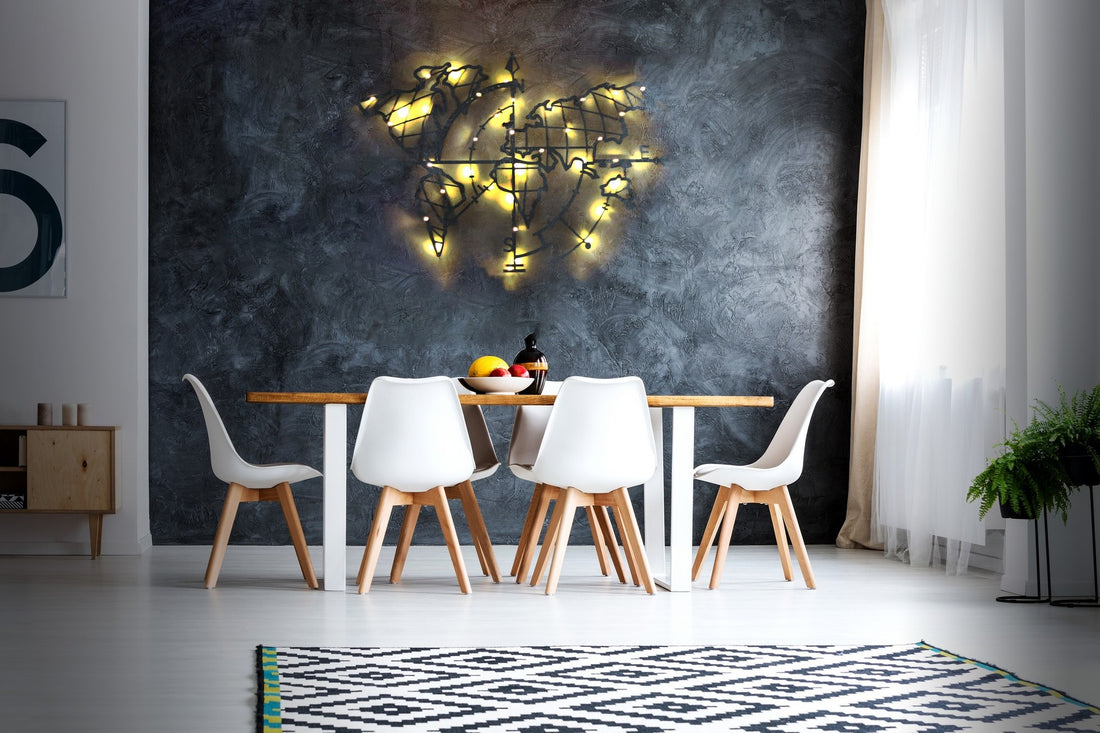 Accessoire mural en métal décoratif World Map Compass Led - Black