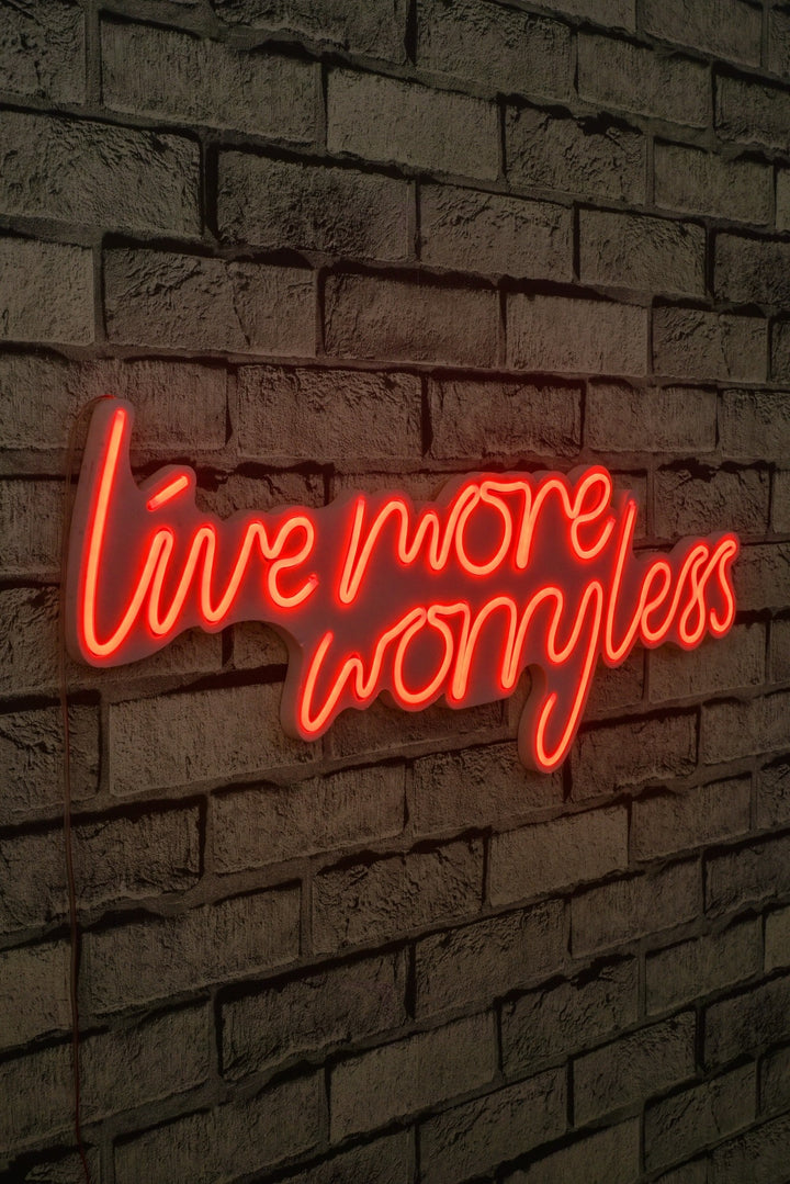 Éclairage LED en plastique décoratif Live More Worry Less - Red