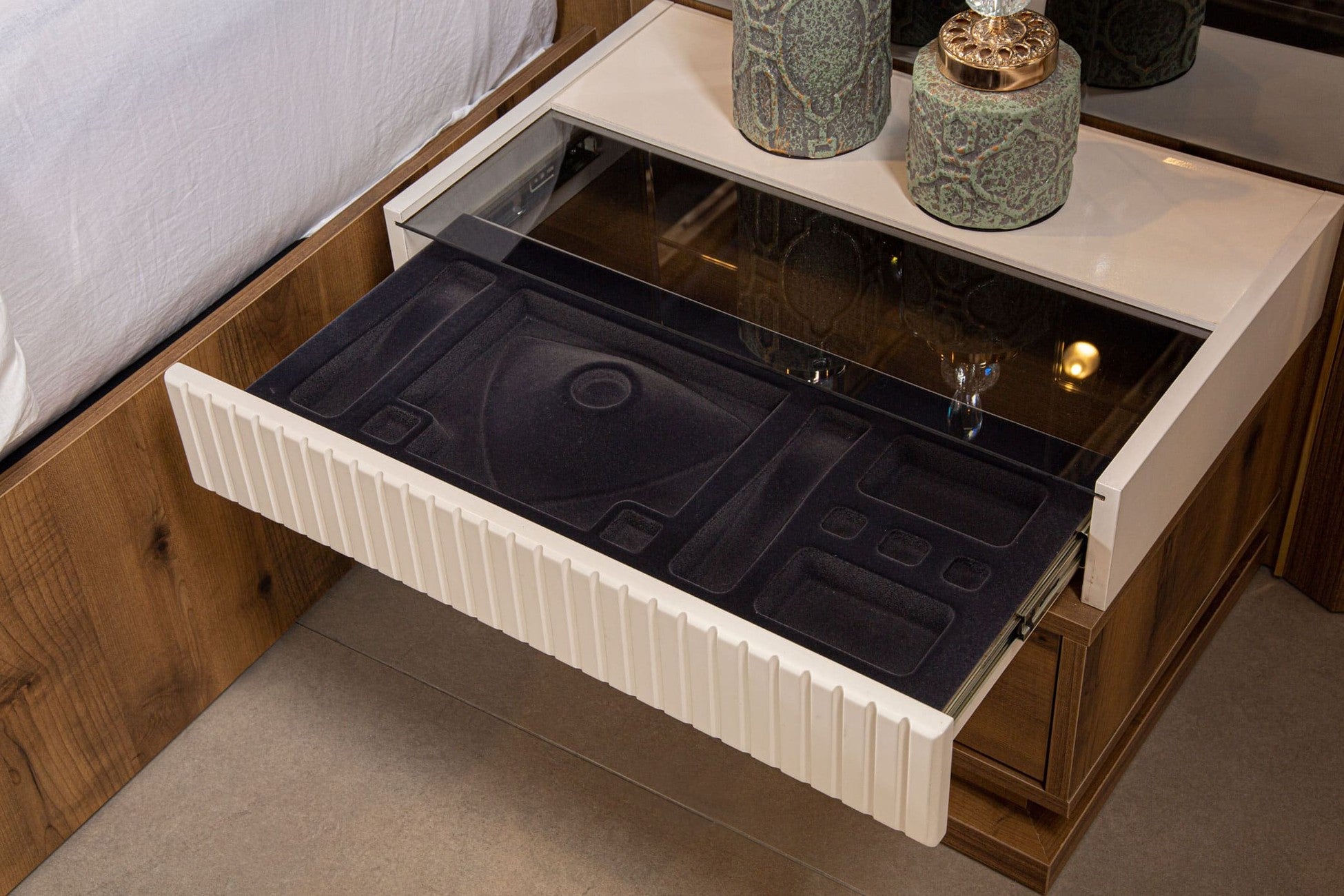 Asil Chevet 2 Portes 55x44x58