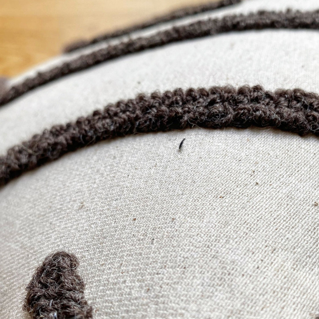 Coussin Enlil Organic Woven Punch Pillow With İnsert