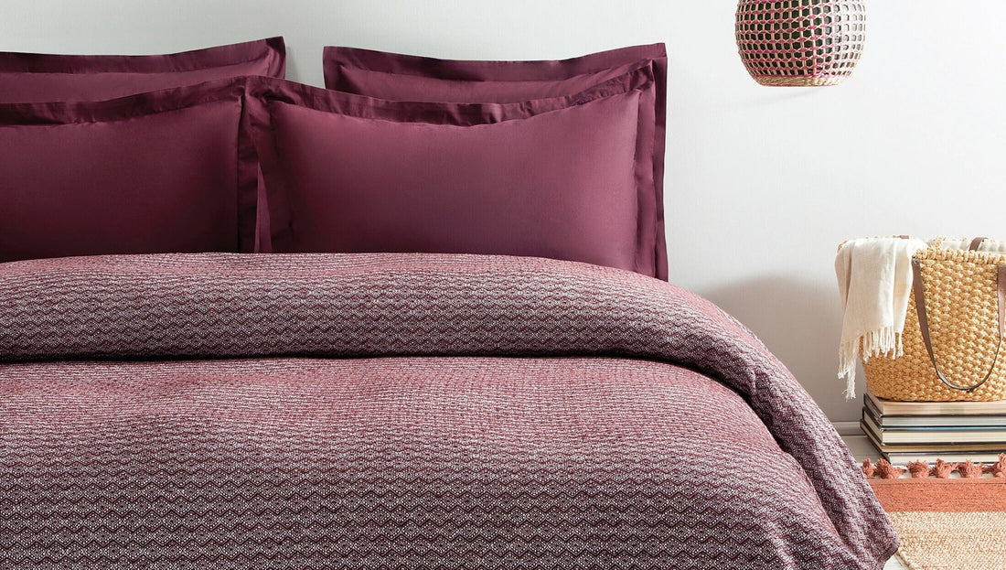 Mare Ensemble Couvre Lit Bordeaux