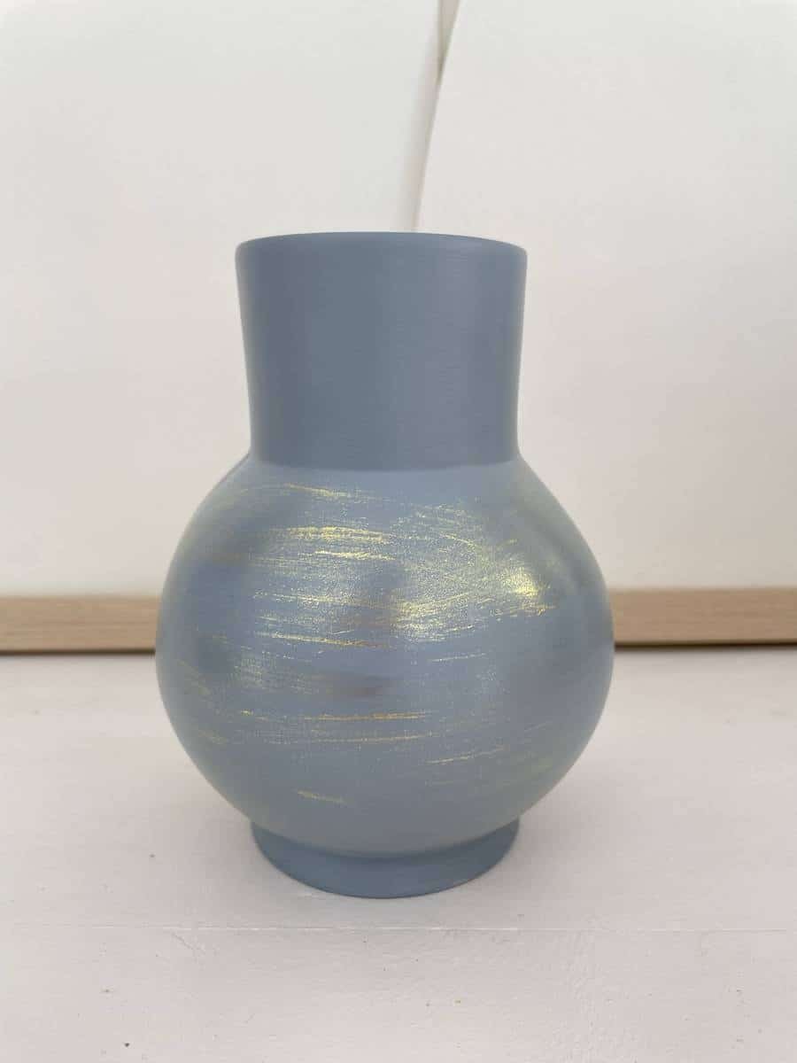 Pudgy or bleu vase
