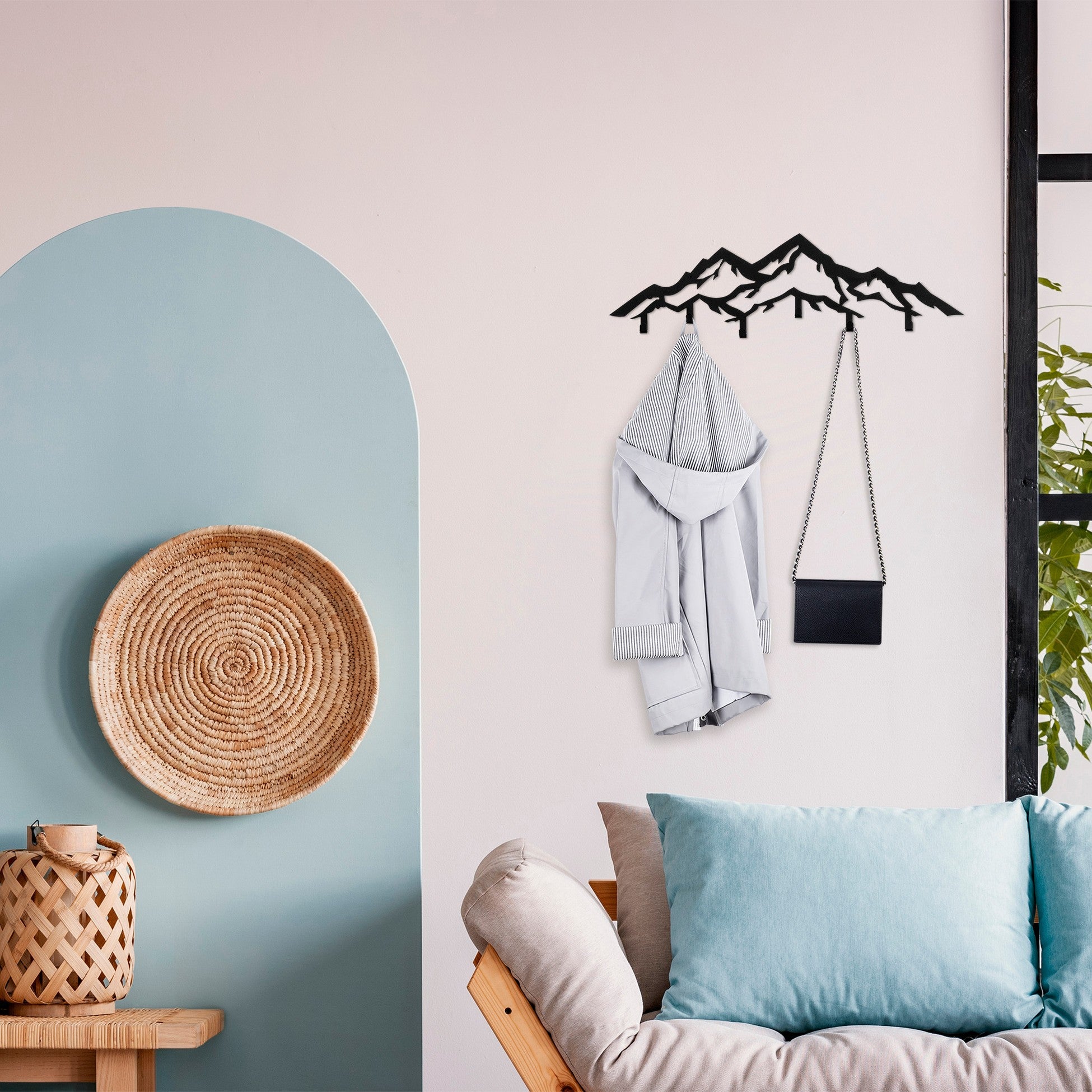 Crochet mural en métal Dağ