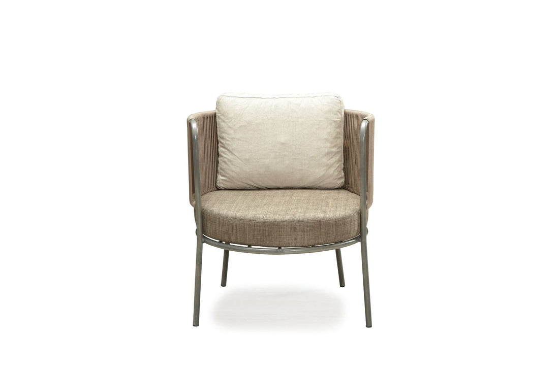 Salon de jardin avec coussins &amp; table basse Pillo