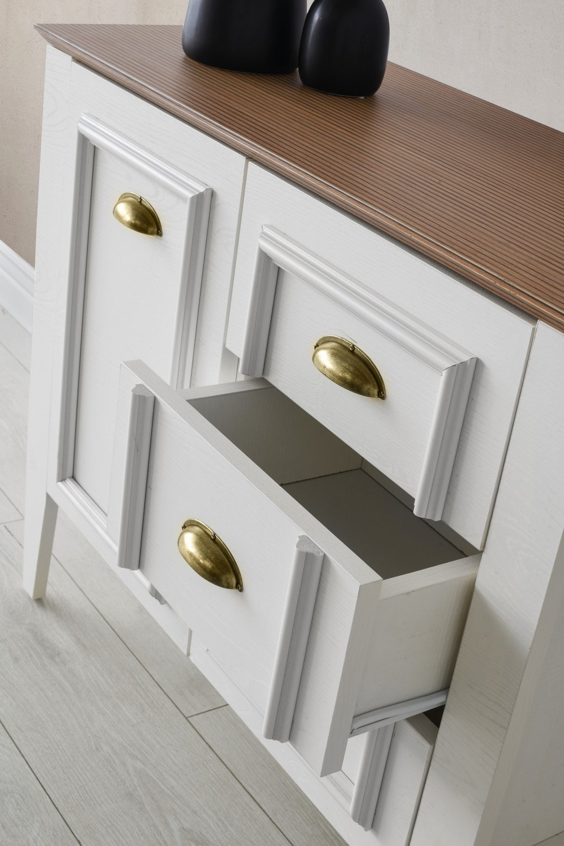 La commode Rustic Dresser