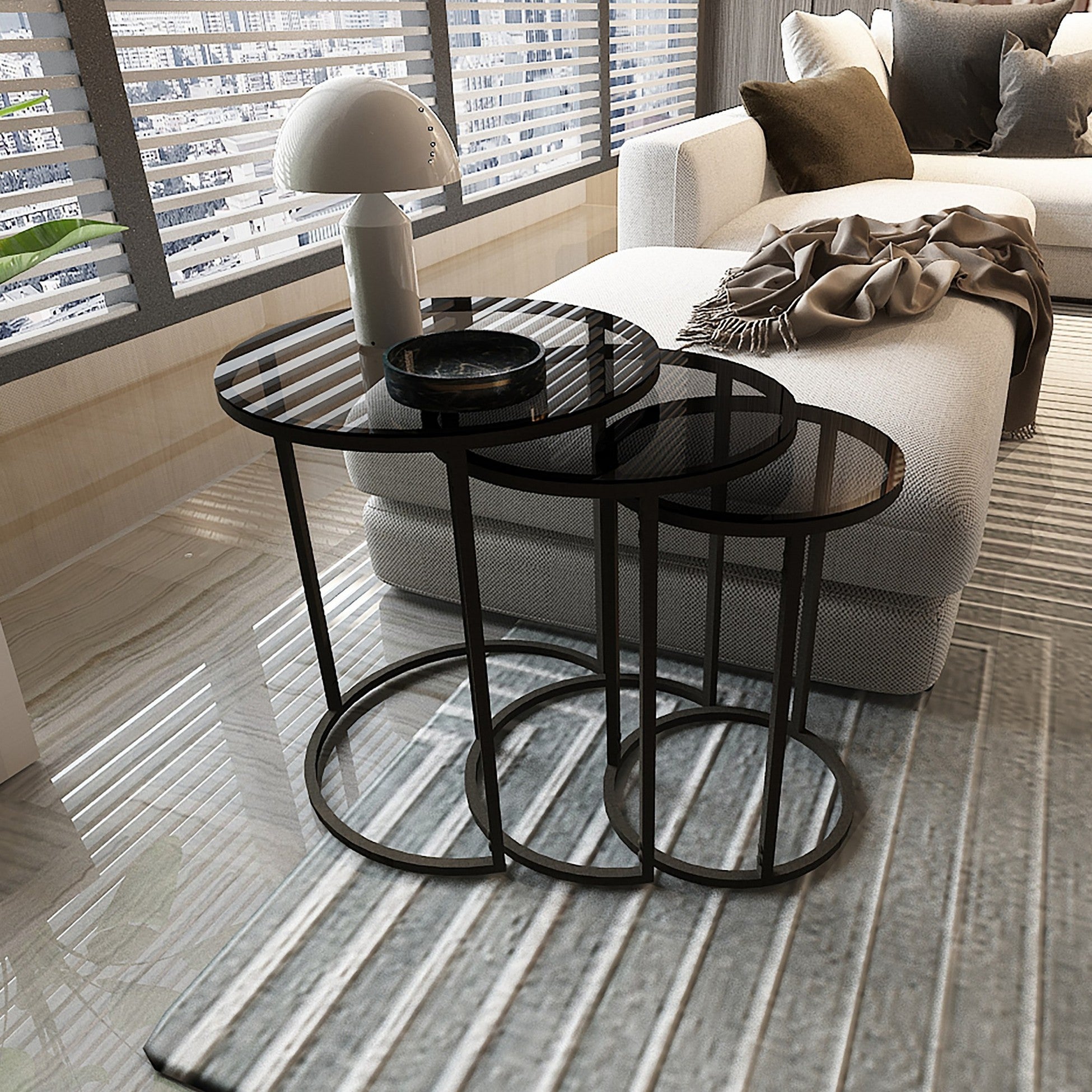 Set de 3 tables d'appoint kyyjärvi rondes gigognes noir transparent