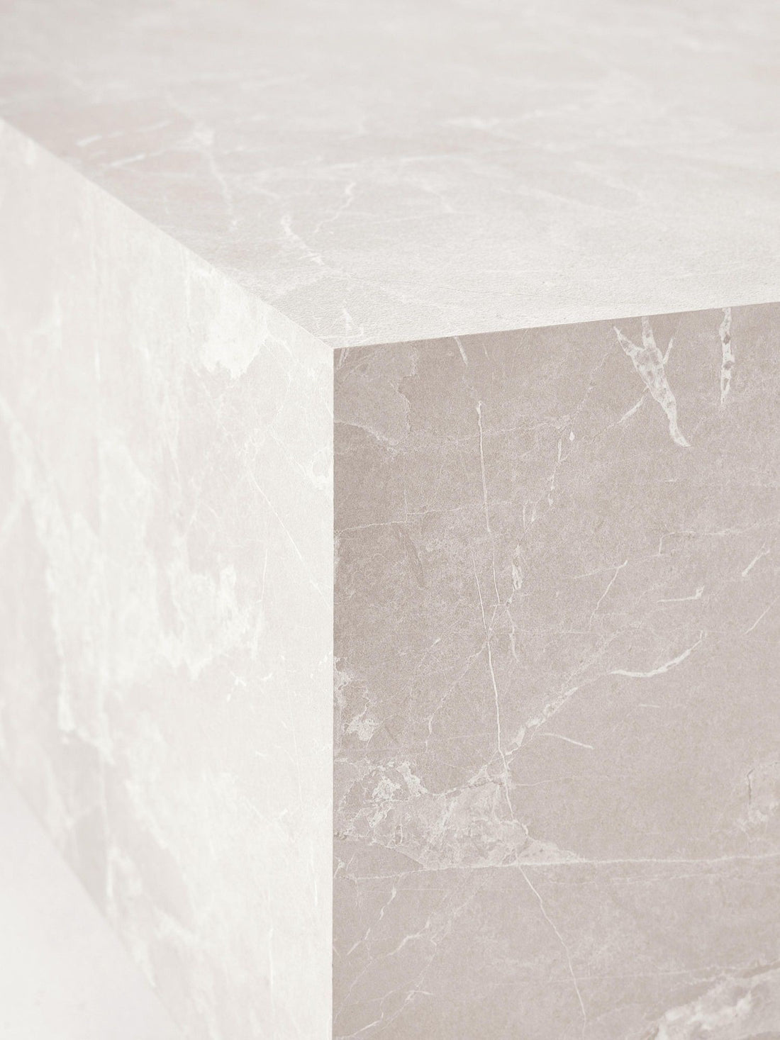 Table basse aspect marbre Thea 90x90