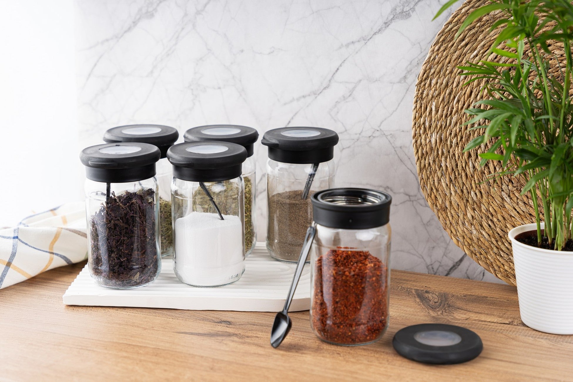 Spice Jar Set (6 Pieces) C-00344