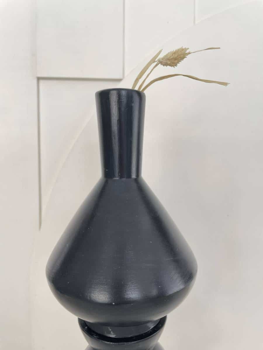 Royal noir vase