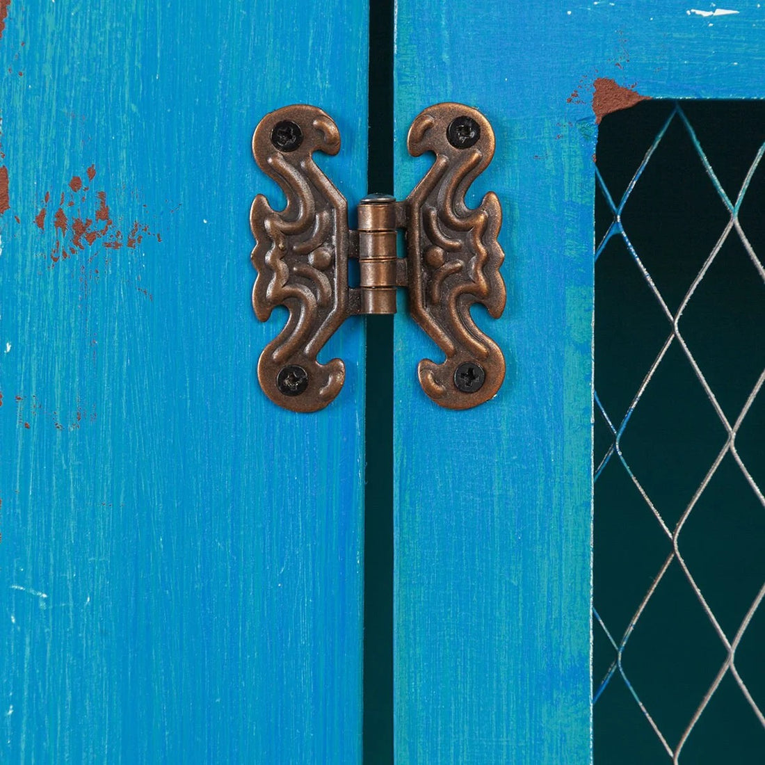 Aqua Bois vintage vitrine