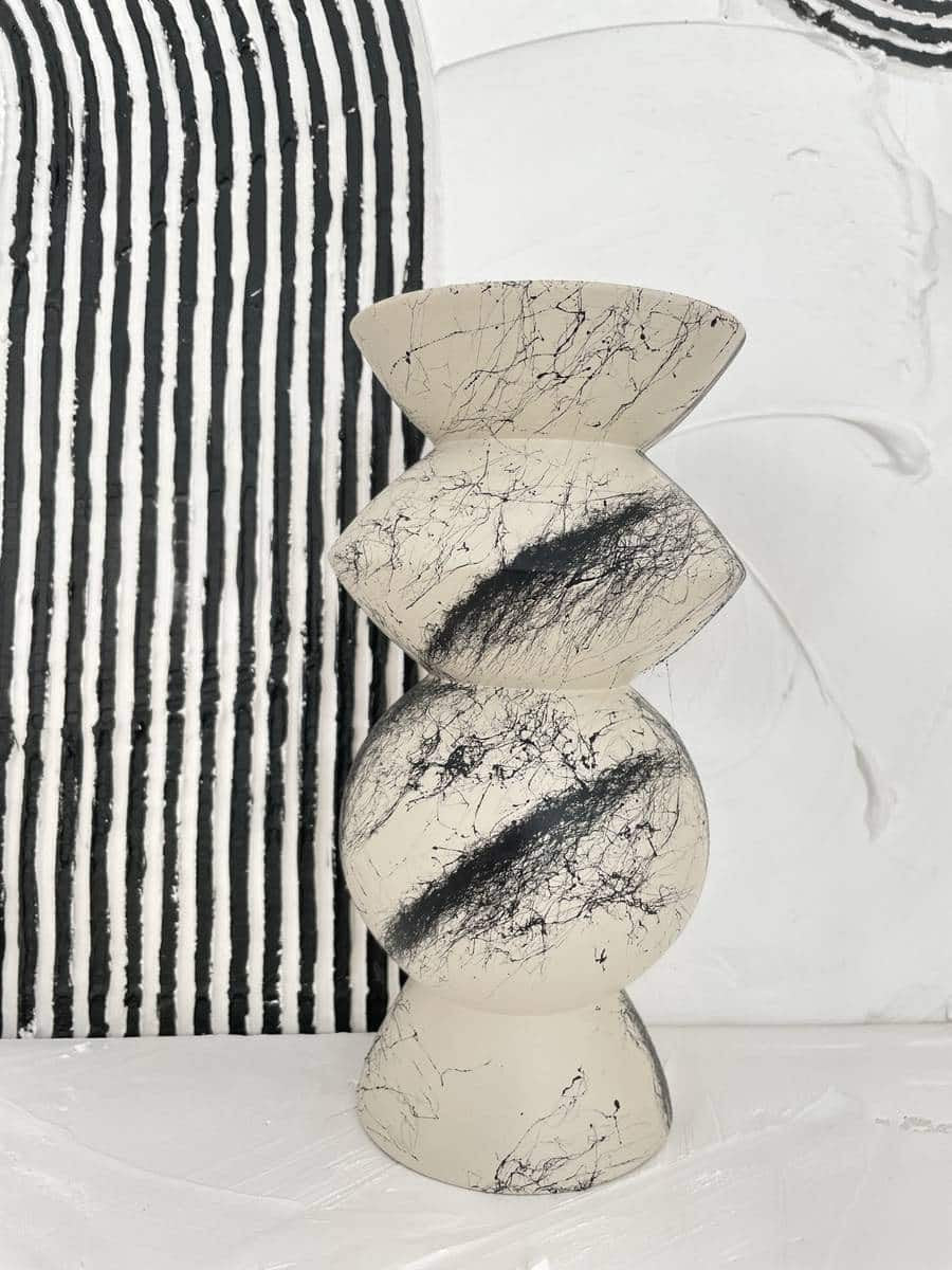 Sweet noir blanc vase