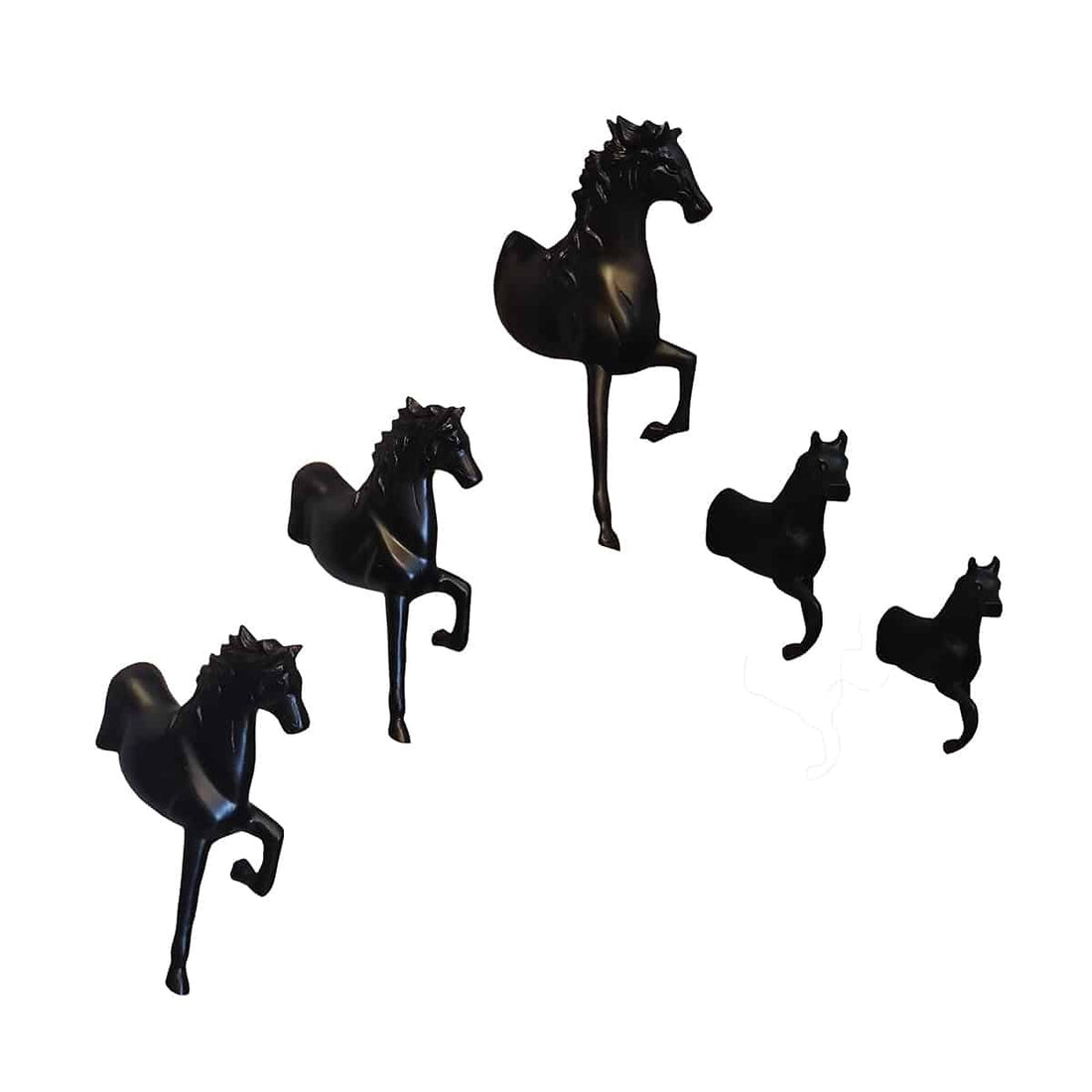 Décoration avec cinq chevaux