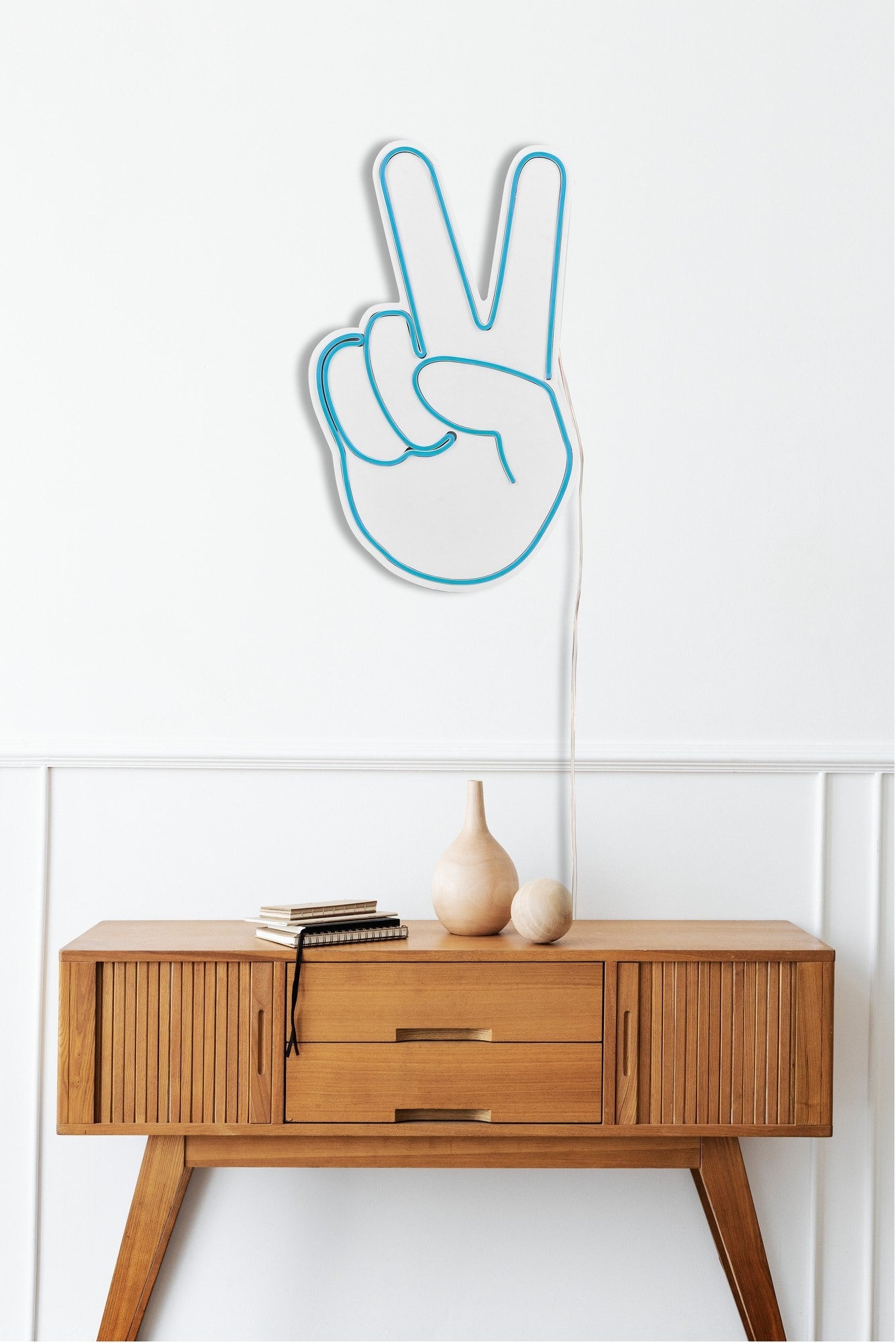 Éclairage LED en plastique décoratif Victory Sign - Blue