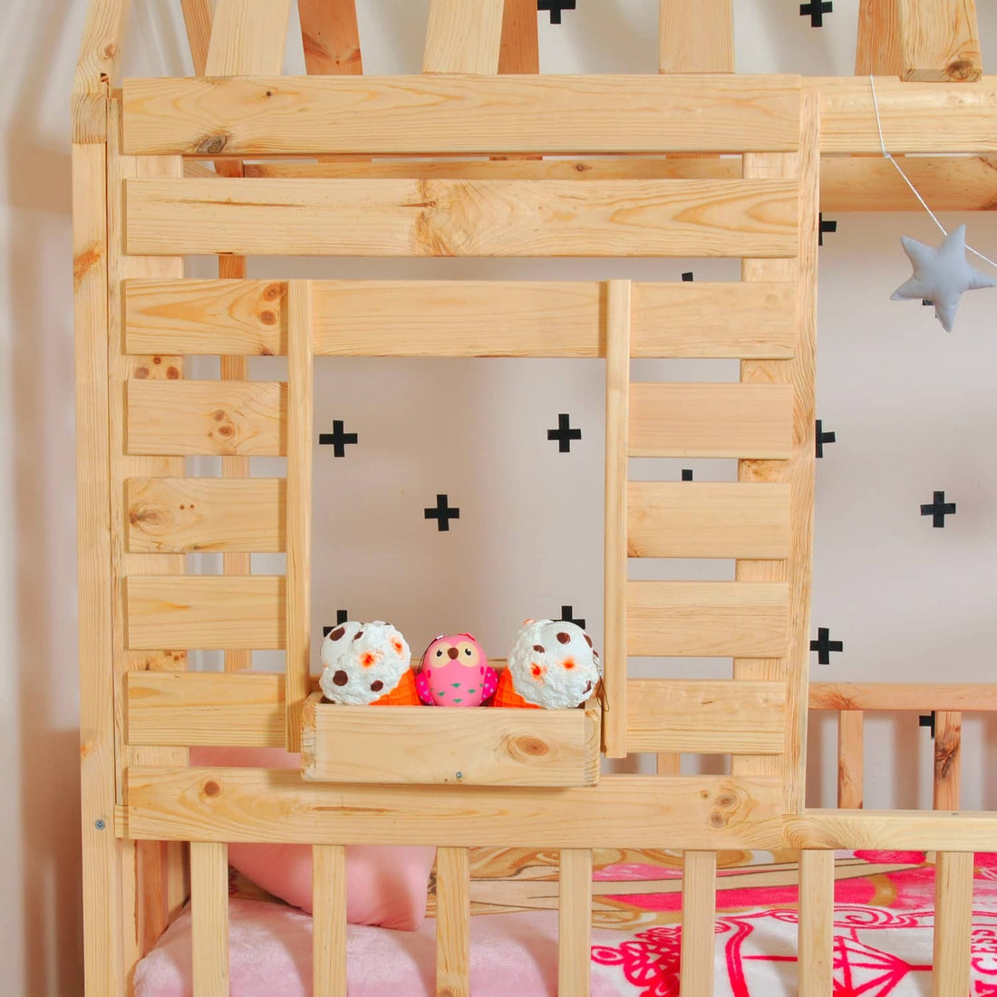 Lit cabane enfant Menekşe ,bois 90x190cm