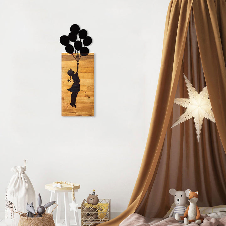 Accessoire mural en bois décoratif Chıld And Balloons
