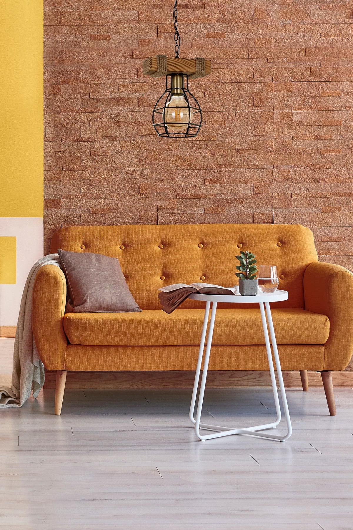 Lustre Tülay suspension simple en bois brûlé