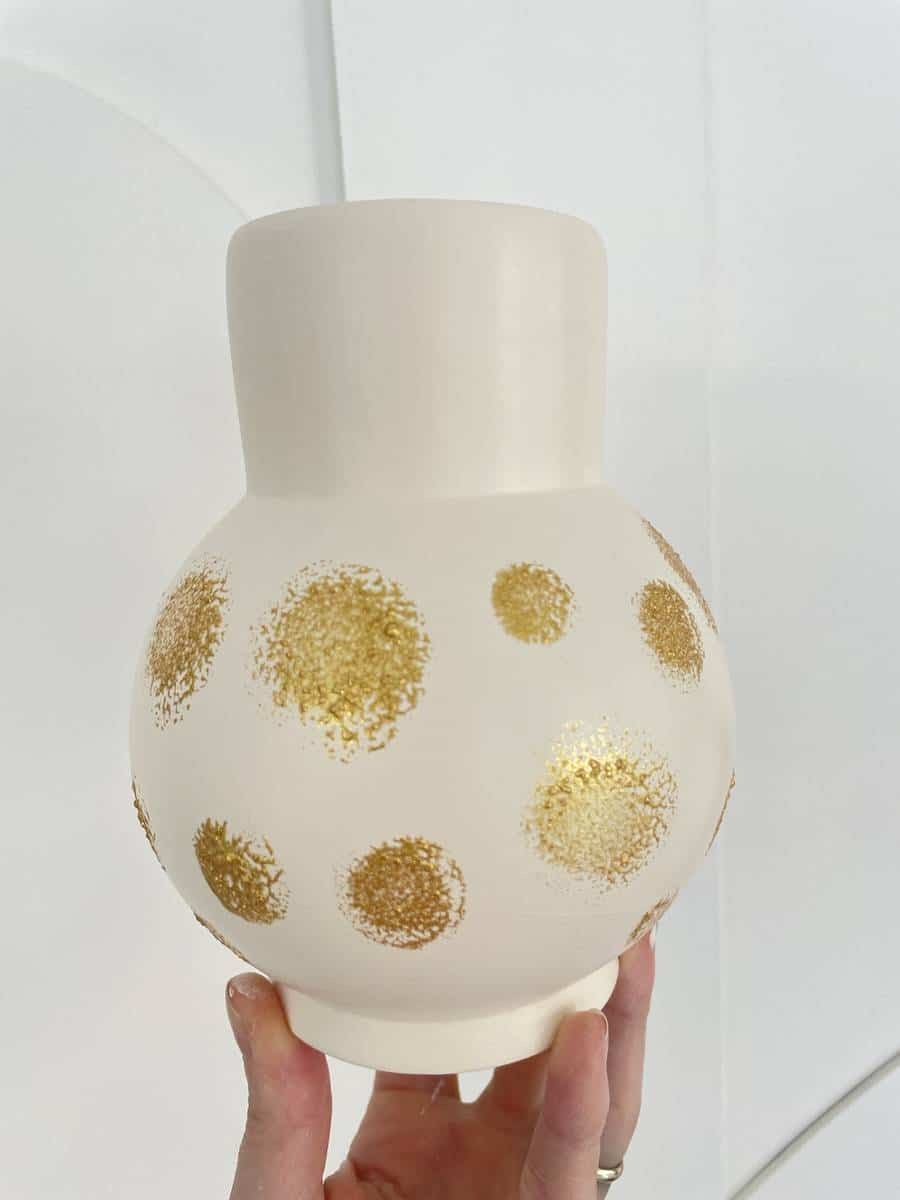 Pudgy or blanc vase