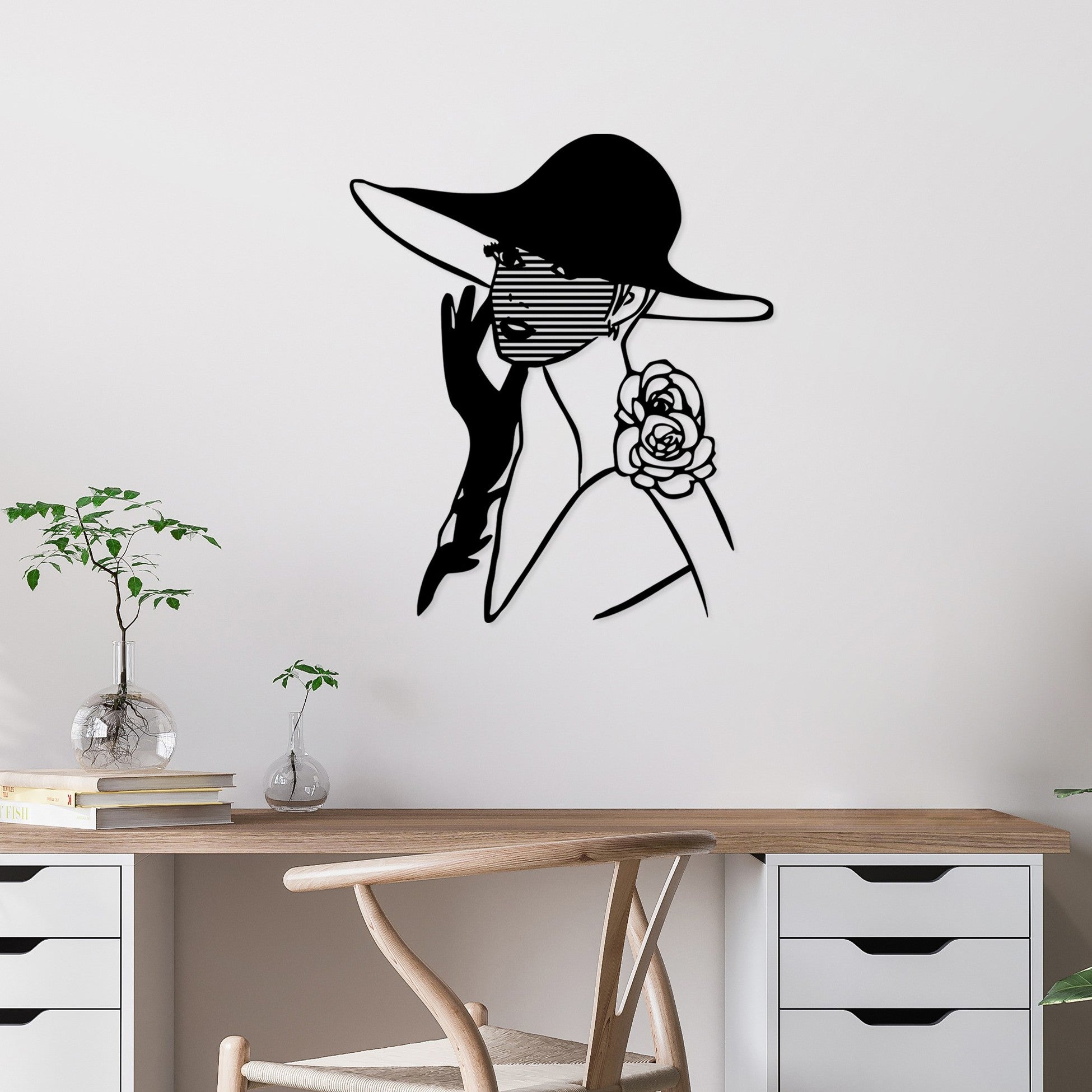 Accessoire mural en métal décoratif Striped Woman