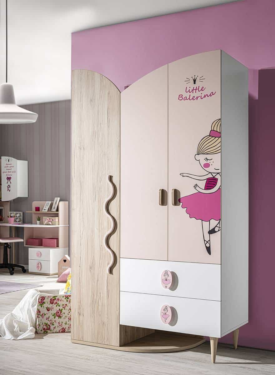 Ballerina armoire