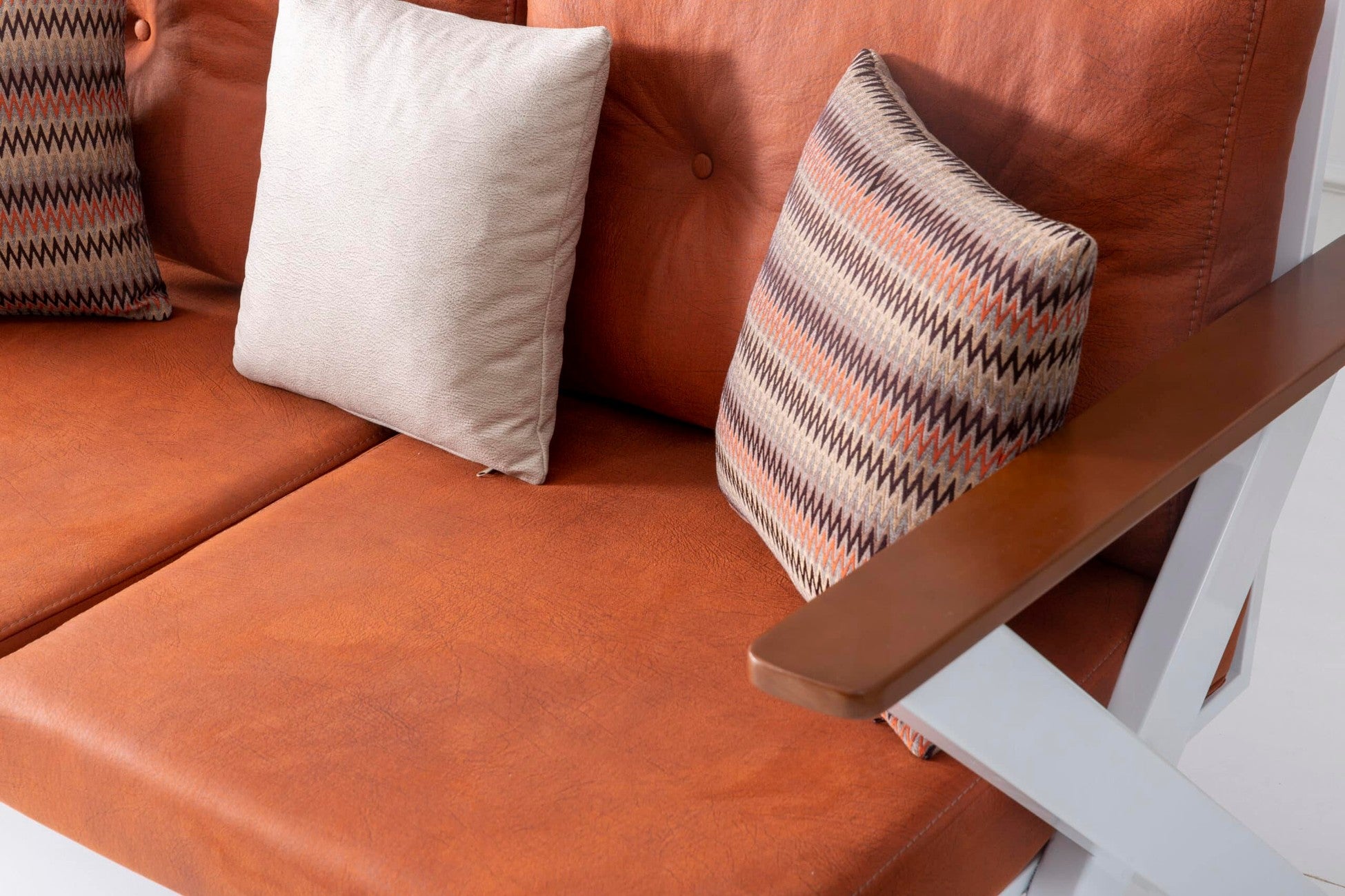 Salon de jardin avec coussins &amp; table basse Delux