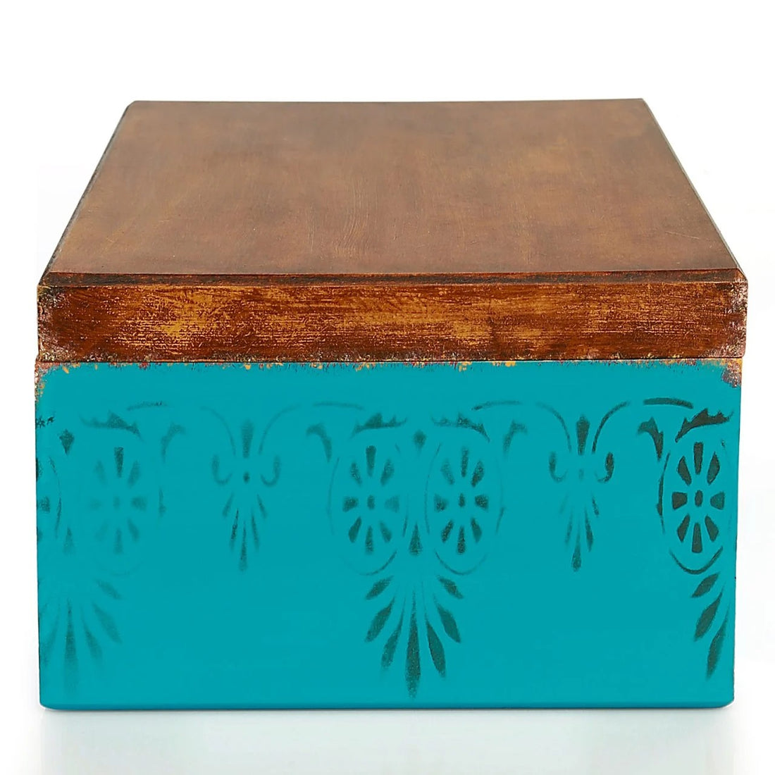 Boîte ancienne avec poignée en céramique