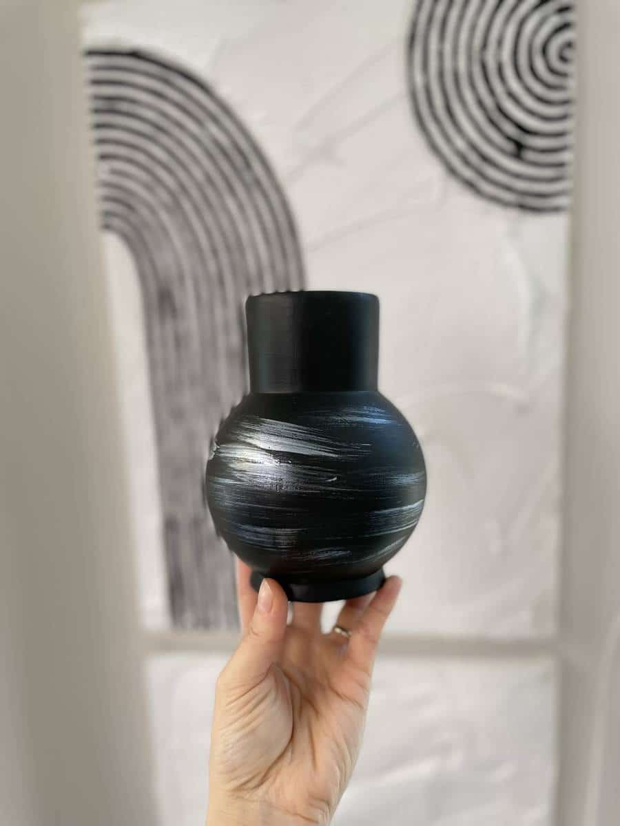 Pudgy noir vase