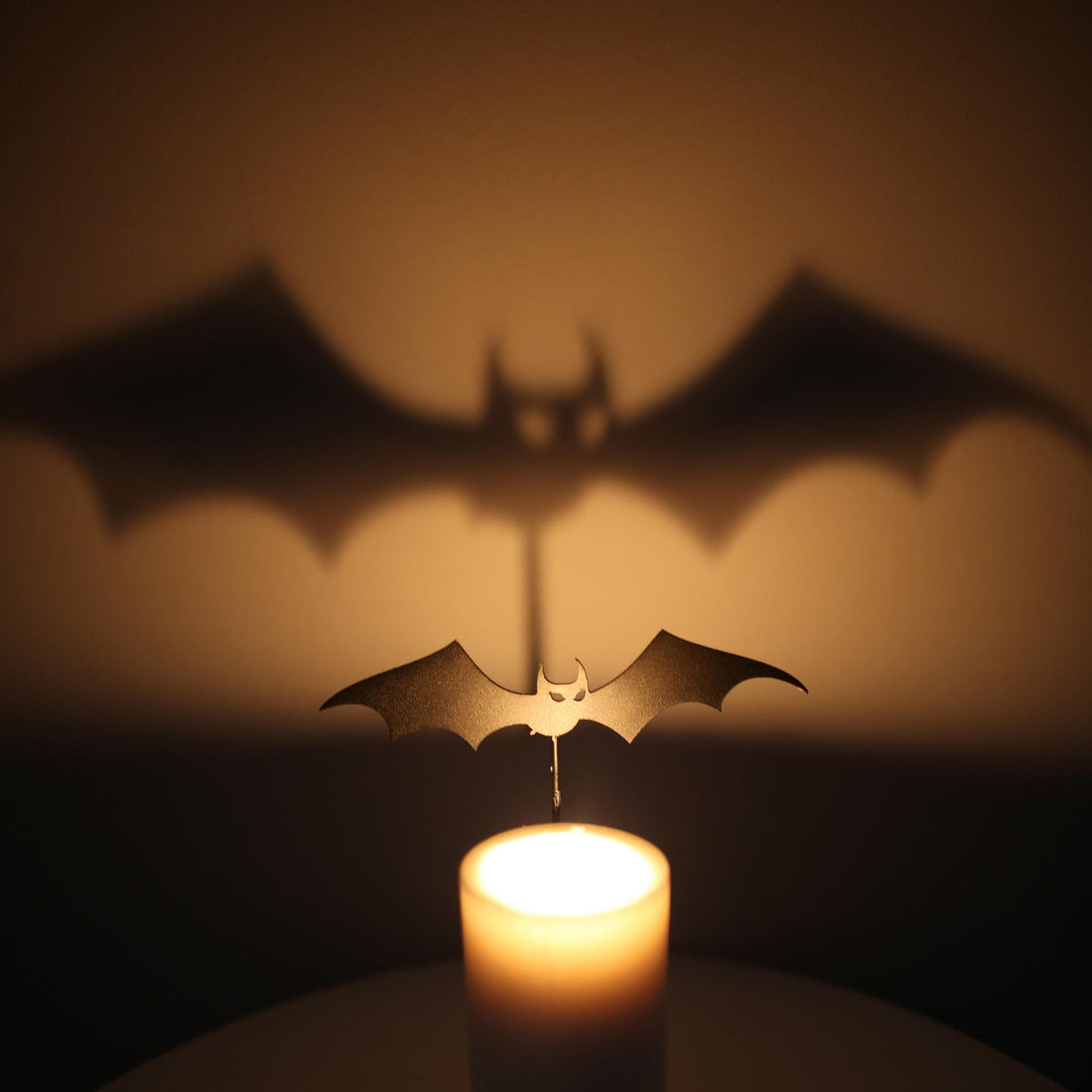 Accessoire mural en métal décoratif Candle Shadow 2