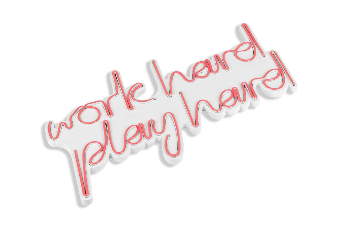 Éclairage LED en plastique décoratif Work Hard Play Hard - Pink