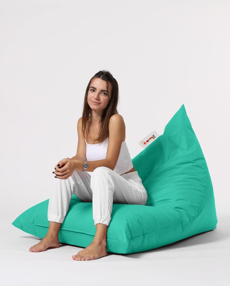 Pouf / coussin de sol triangle Gilka 90x145cm Tissu Piramit