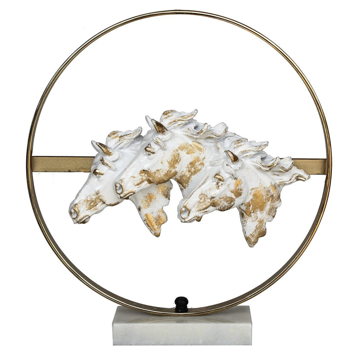 Chevaux décoratifs à cercles