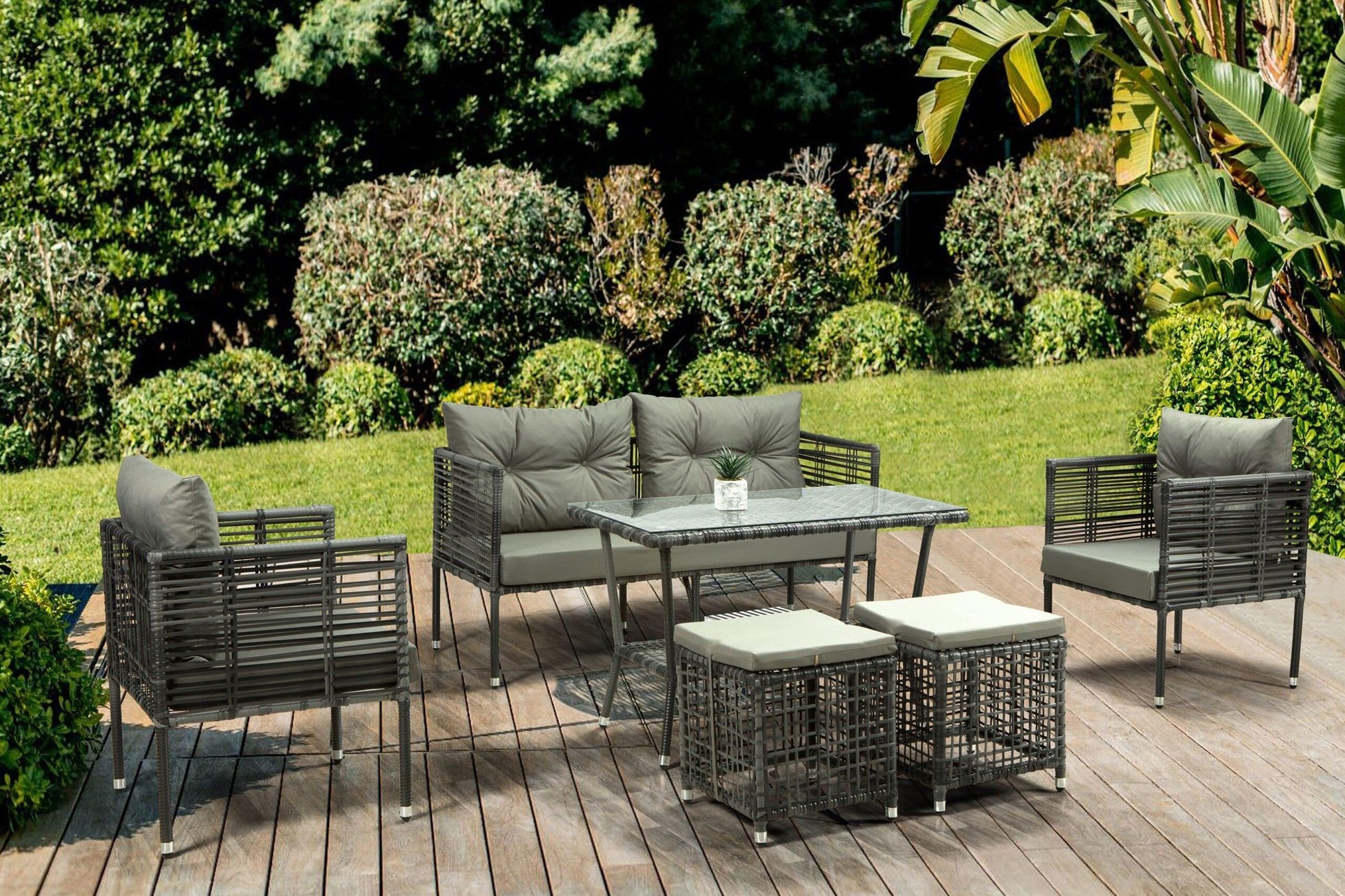 Salon de jardin avec coussins &amp; table basse İnverno