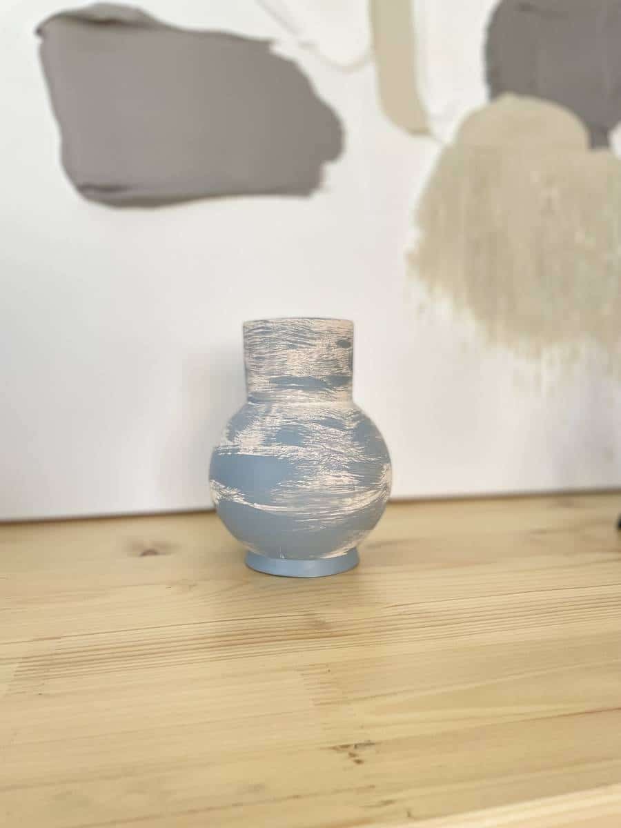 Pudgy bleu vase