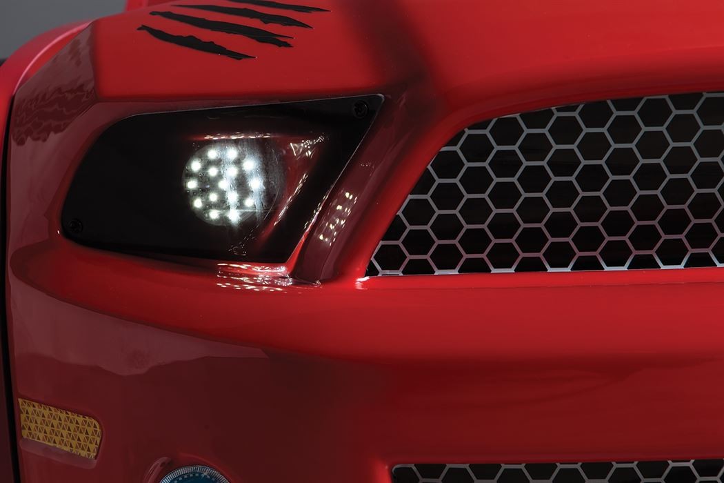 LIT VOITURE DE COURSE MUSTANG ROAD 66 ROUGE OU BLANC 90X190CM - Muscle