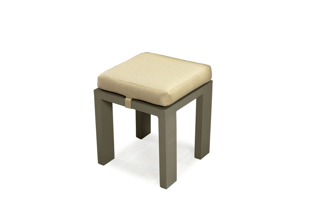 Salon de jardin avec coussins &amp; table basse Delta