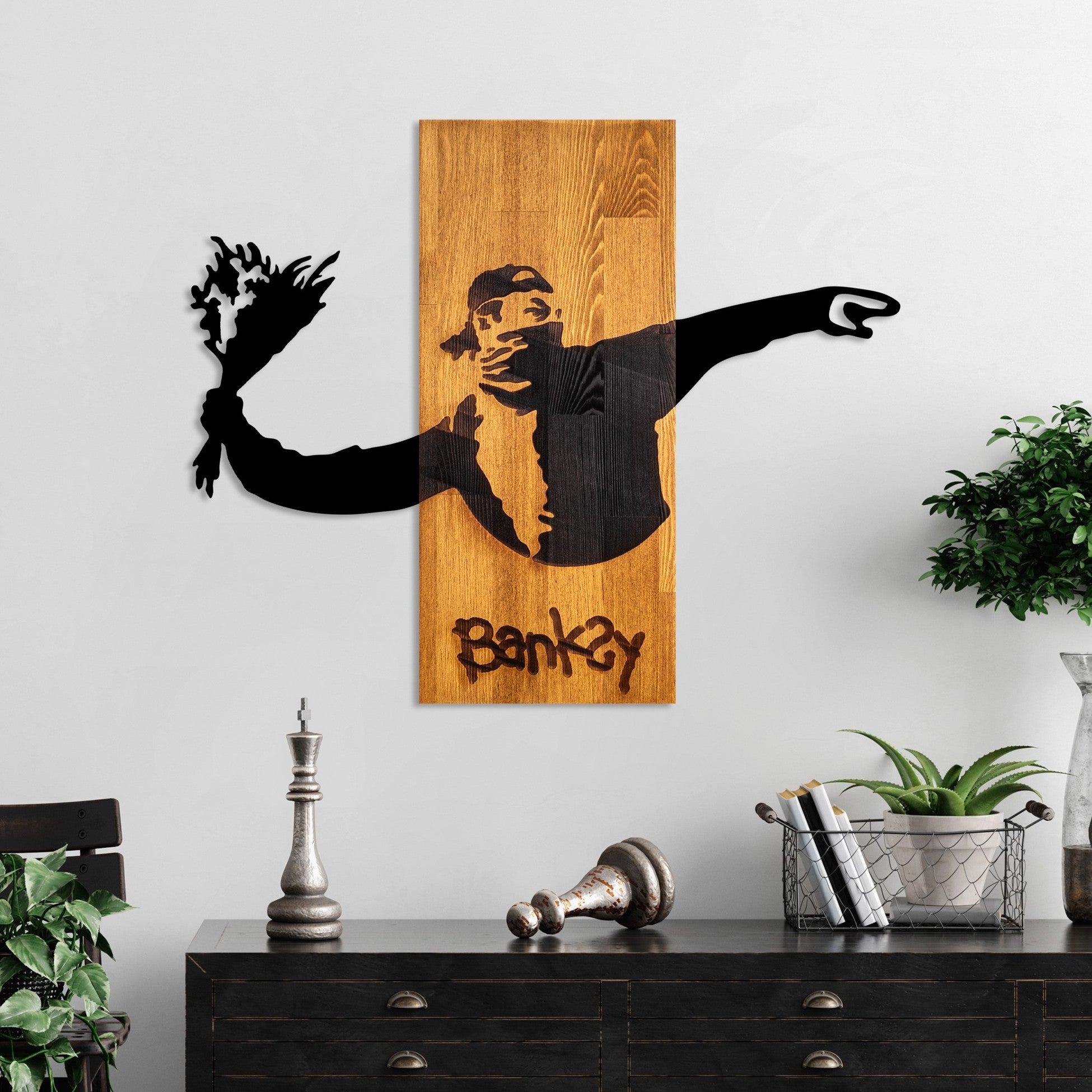Accessoire mural en bois décoratif Banksy - Flower Thrower