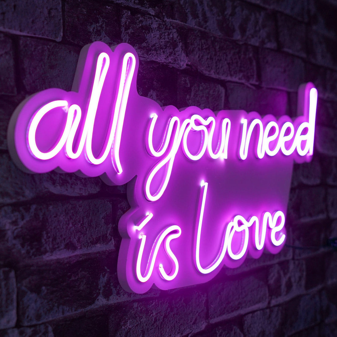 Éclairage LED en plastique décoratif All You Need is Love - Pink