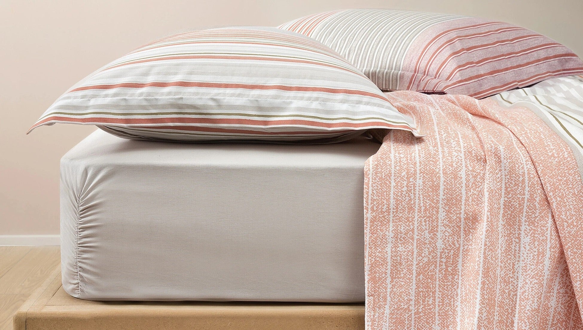 Pernelle Ensemble Couvre Lit (Couleur Brique)