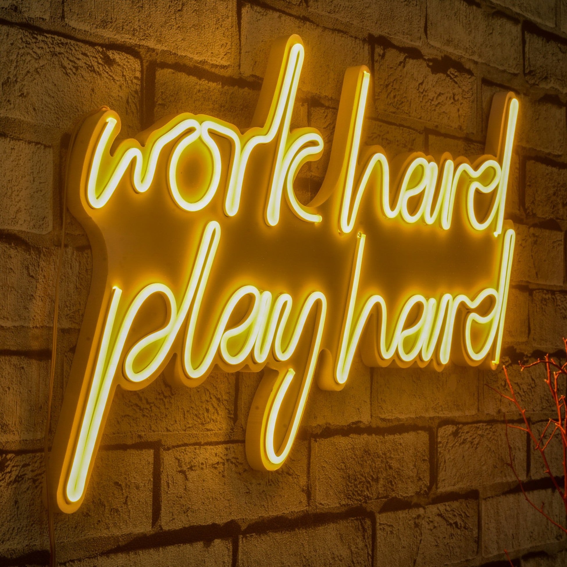 Éclairage LED en plastique décoratif Work Hard Play Hard - Yellow
