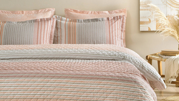 Pernelle Ensemble de Literie Matelassé Complet (Couleur Brique)