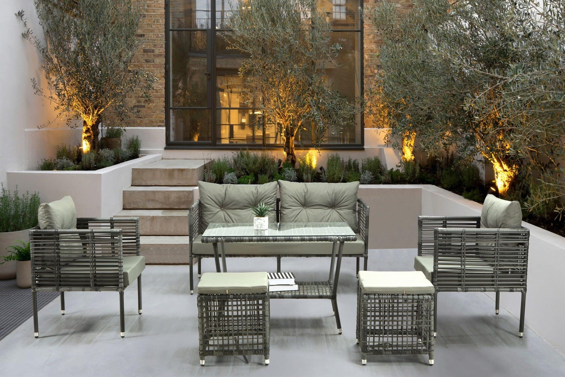 Salon de jardin avec coussins &amp; table basse İnverno